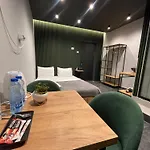 M - Square Private Lejlighedshotel