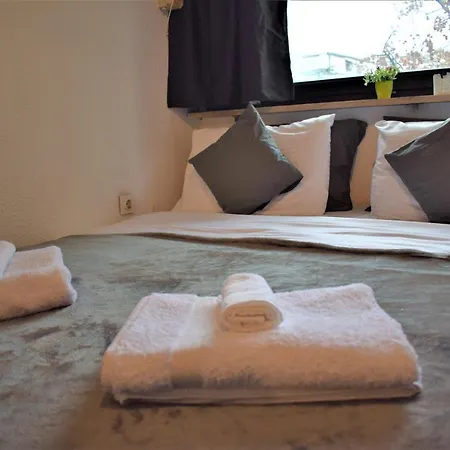 Lägenhetshotell M - Square Private 3*