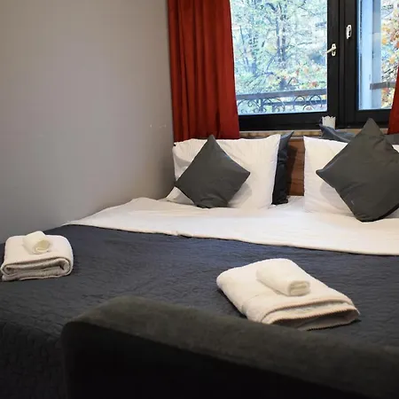 Aparthotel M - Square Private *